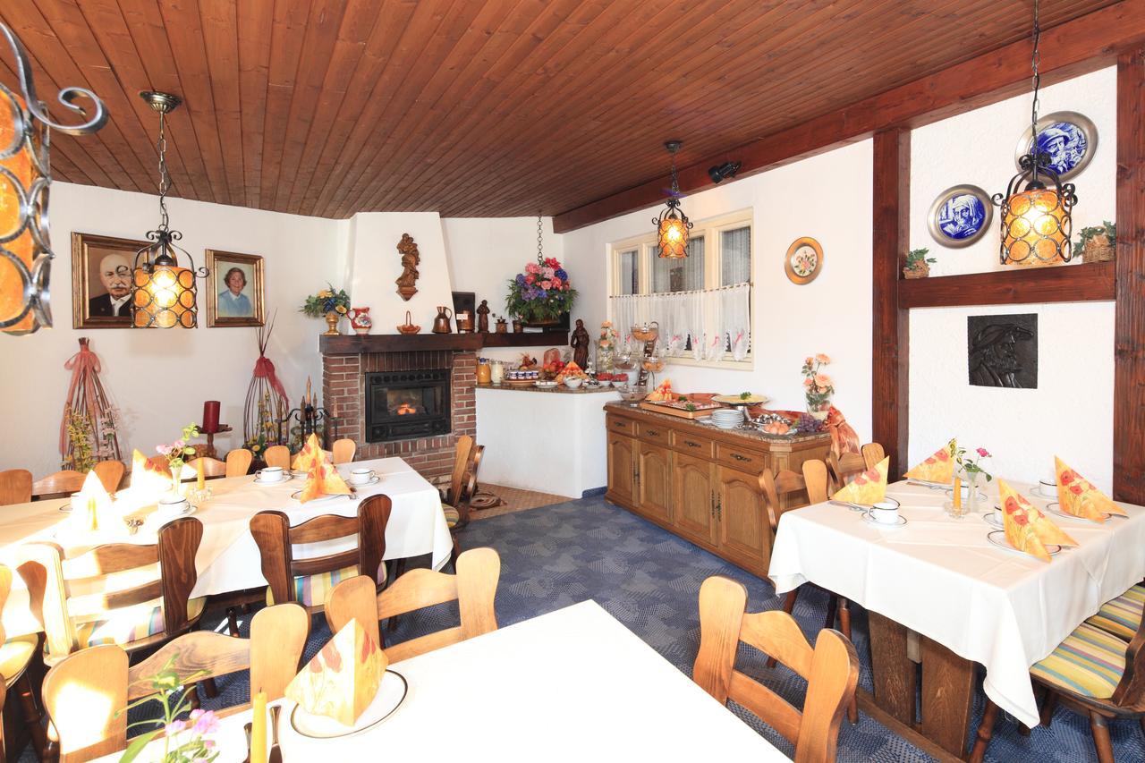 Gasthof Cafe Maria - - Rieden